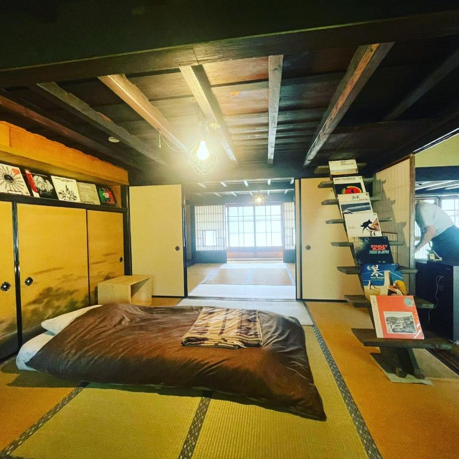 ゲストハウス　にじゅうよん Sakashita Exterior foto
