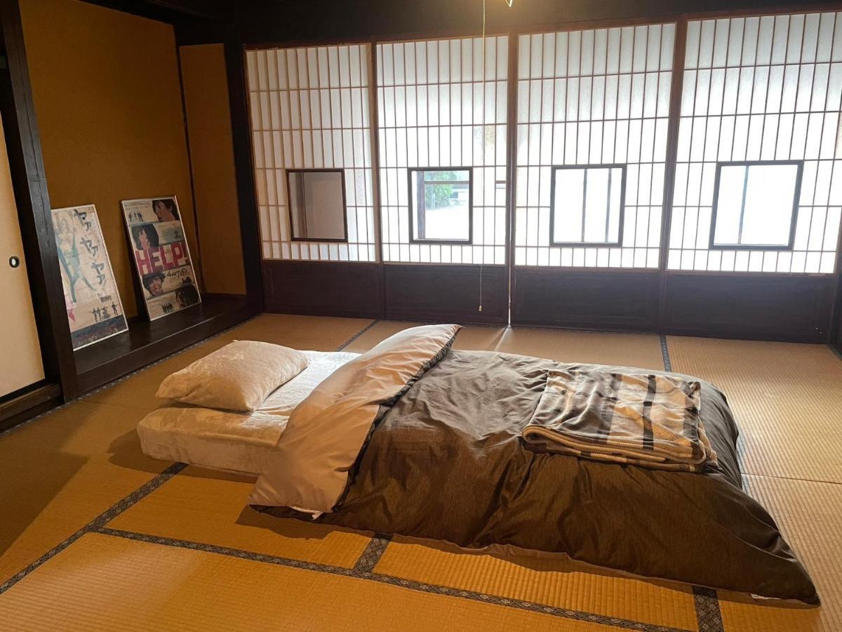 ゲストハウス　にじゅうよん Sakashita Exterior foto